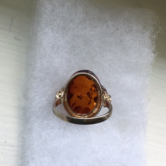 Amber Ring. Size 8 - Picture 3 of 4